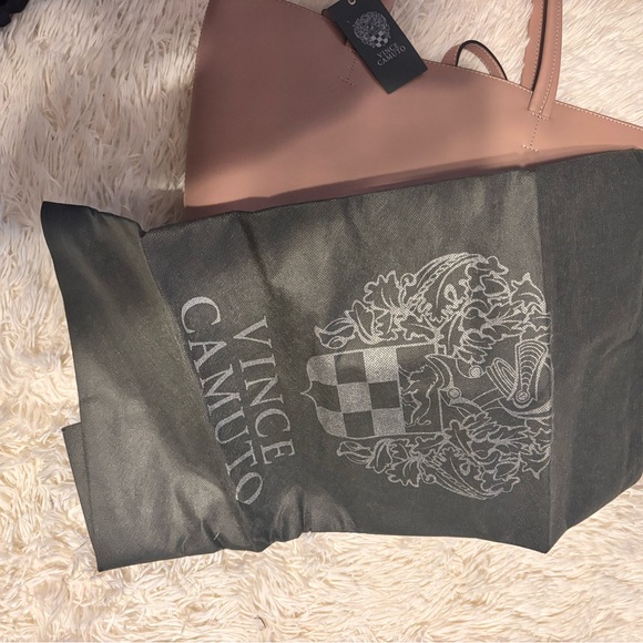 Leila small Tote leather Bag by Vince Camuto - Vintage Quartz - Picture 6 of 8